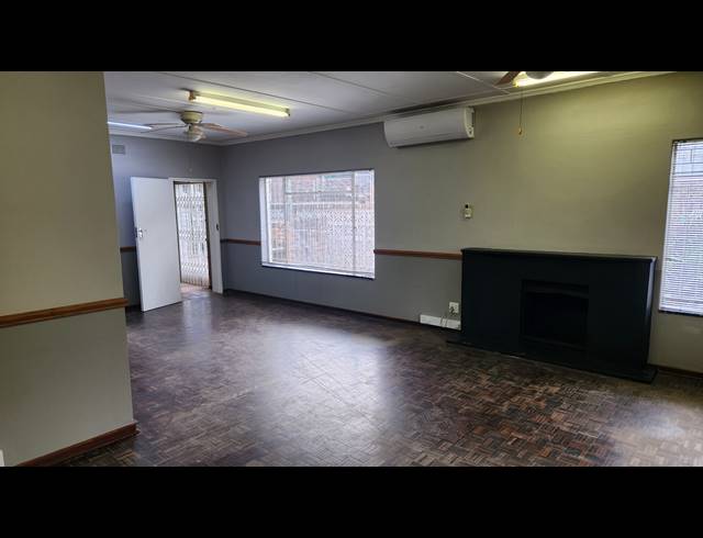150M² OFFICE TO LET IN WHITE RIVER CENTRAL